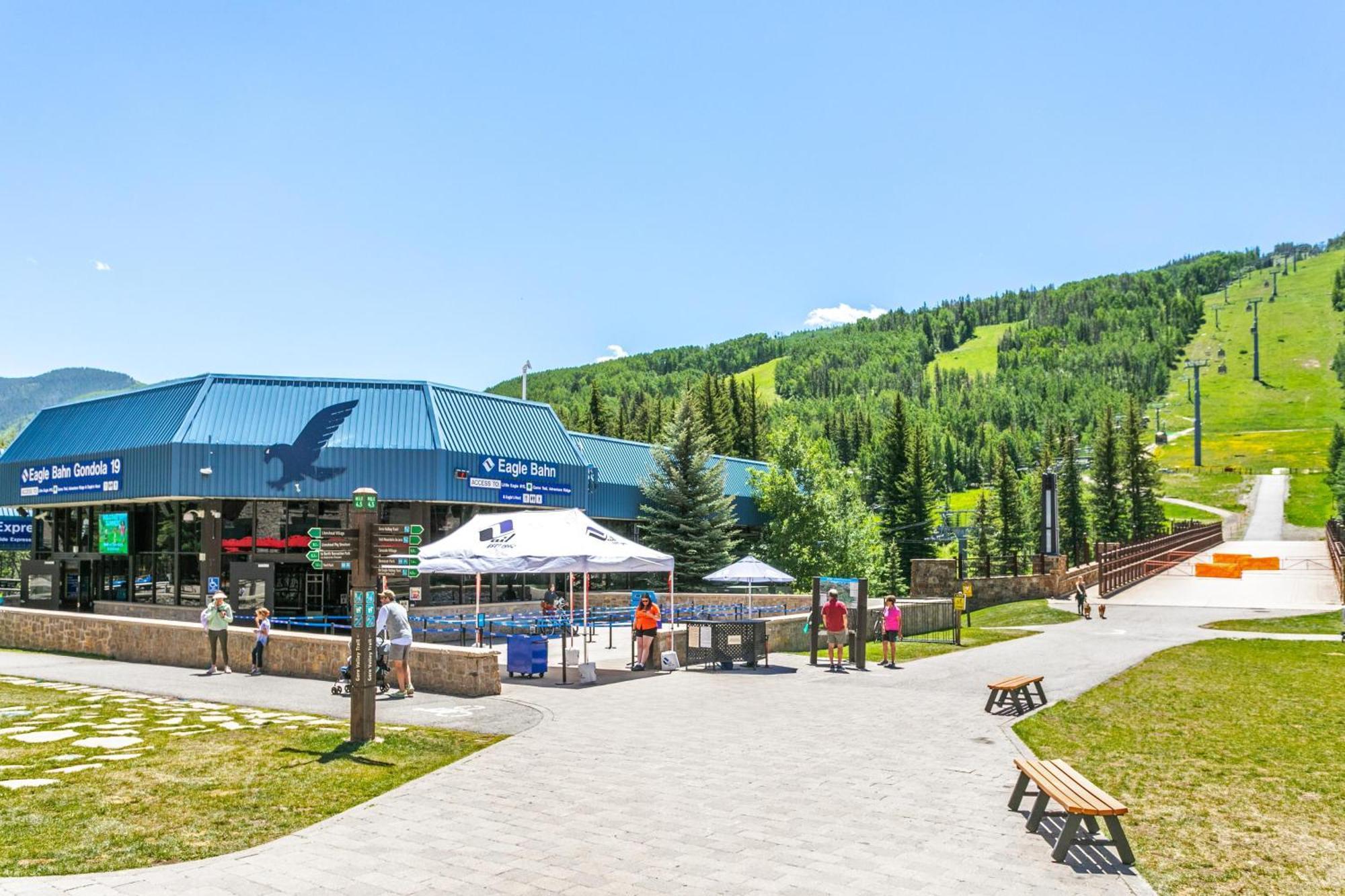 Lift House Lodge, Remodeled Downtown Lionshead Studio Condo Вейл Екстериор снимка